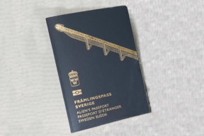 Беларусы с просроченными национальными документами могут получить паспорт иностранца в Швеции