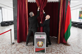 Дракахруст: Чаму Лукашэнка загадзя аб’явіў пра свой удзел у прэзідэнцкіх выбарах