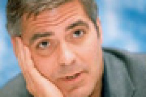 Клуни воюет с папарацци