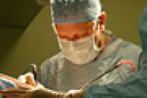 Хирурги подрались во время операции