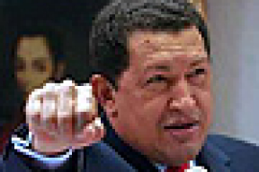 Уго Чавес пригрозил перекрыть нефтяной вентиль "империи Соединенных Штатов"
