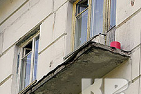 Рухнуть в любой момент могут 192 тысячи балконов Минска