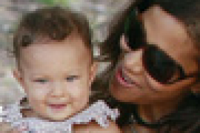 Хэлли Берри вывела в свет дочку