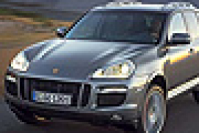 В Москве у 24-летнего белоруса угнали Porsche Cayenne