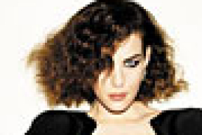 Лив Тайлер -- о боли, разводе и поцелуях (фотосессия)