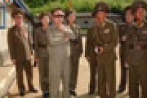 Северокорейское телевидение показало фотографии Ким Чен Ира