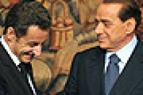 Берлускони пошутил над Саркози