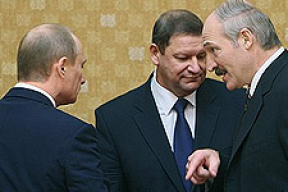 «Готовиться к судьбоносному совмину господин Лукашенко начал с апреля»