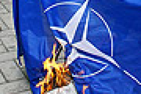 НАТО выслали из Москвы