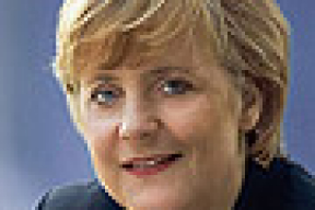 Ангела Меркель призналась в спекуляции черникой