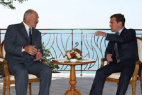 О чем Медведев и Лукашенко общались в Сочи