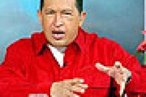 Чавес порулил белорусским трактором, остался доволен