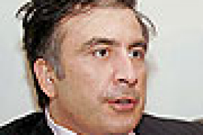 Михаил Саакашвили: «Путин поклялся меня подвесить за какие-то части моего тела. Сейчас он говорит про мой галстук. Тут одна хорошая новость, что он поднялся немного наверх. Так я себя чувствую спокойнее»