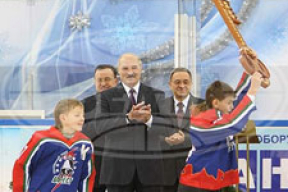 В Барановичах команда Лукашенко разгромила соперника. Счет 10:2