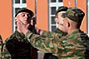 Восемь бывших военнослужащих осуждены в Минске за дедовщину