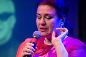 Российская артистка Валентина Толкунова находится в могилевской больнице