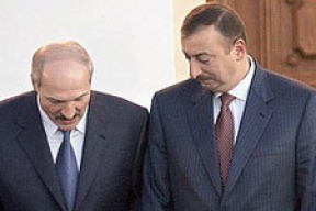 Лукашенко полетел в Азербайджан «оправляться от психологического удара»