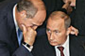 «Публичное унижение, которому Лукашенко подвергает сейчас Путина с Медведевым, те ему забыть не смогут, наверное, никогда»