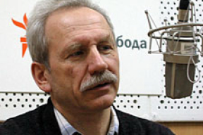 «Политического решения полностью «мочить» Лукашенко пока не принято»