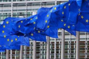 ЕС ввел визовые санкции в отношении 158 белорусских чиновников