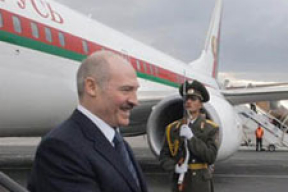 Лукашенко возвращается в Беларусь (обновлено)