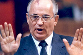 «Горбачев хотел всего лишь выпустить пар, но ему почти сразу оторвало руки вместе с вентилем»