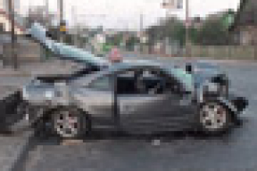 В Минске спортивный автомобиль врезался в автобус. 8 пострадавших