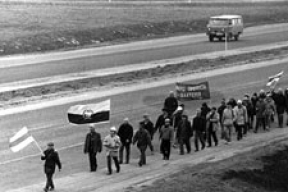 Первый поход солигорских шахтеров на Минск (фото)