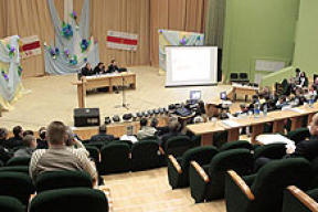 «Беларусь превращается в Северную Корею. Отсутствует право на нормальную пенсию, право на собственность»