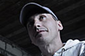 О «подарке» руководства рабочим «Гранита» говорит весь город