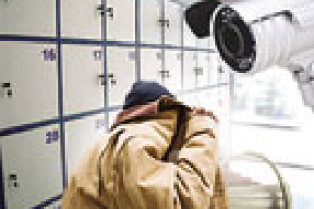 «Большинство ячеек камеры хранения можно открыть ножом, отверткой, одним и тем же ключом»