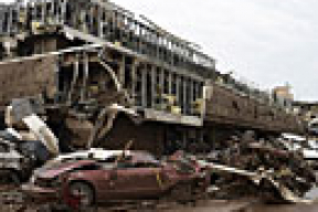 «Торнадо-монстр» в Оклахоме унес свыше 90 жизней