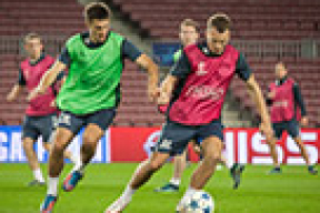 БАТЭ опробовал газон «Камп Ноу»