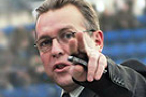 Бережков устроился в федерацию биатлона