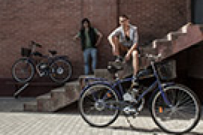 Герои «Вокруг Беларуси на велосипедах с моторами» прошли через адские костры (видео)