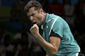 Владимир Самсонов сразится за бронзу олимпийского турнира по настольному теннису