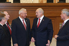 Лукашенко обманывает сам себя