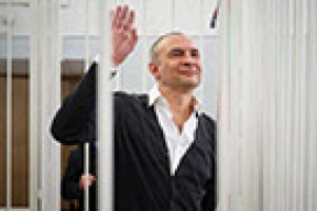«Он думал, если два раза за руку поздоровался с Лукашенко и ему отдали «Мотовело», то дальше все будет хорошо»