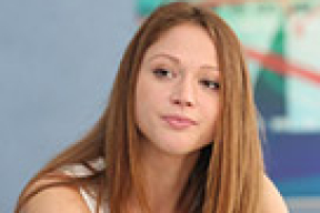 «С Сашей работает шаман, и ее нужно спасать»