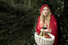 Беспощадный гуру Васильев: «Спешу предостеречь блондинок – красный цвет вас может съесть»