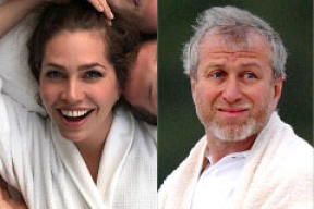 Как Даша Жукова и Роман Абрамович проводят каникулы на яхте в кругу друзей