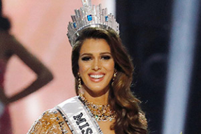 «Мисс Вселенная» в сногсшибательном купальнике