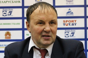 Захаров полез в драку