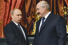 «Глядя пристально в глаза Путина и кивая ему, Лукашенко двигался на Запад»