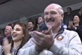 Лукашенко смотрел теннис с замужней гимнасткой