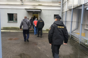 На требование ЕС власти ответили быстро и лаконично