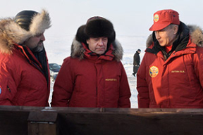 «Элитам говорится: ребята, смотрите, Медведев-то еще живой!»