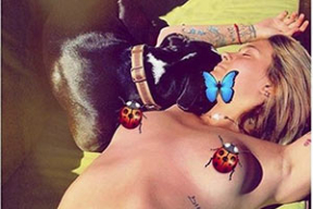 Дочь Майкла Джексона поделилась «голым» снимком. И не будет извиняться