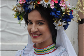 Новая брюнетка Лукашенко открыла парад в Витебске