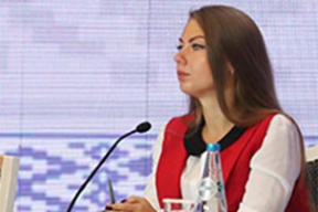 «Конечно, такая красотка». Рядом с Лукашенко заметили новую девушку